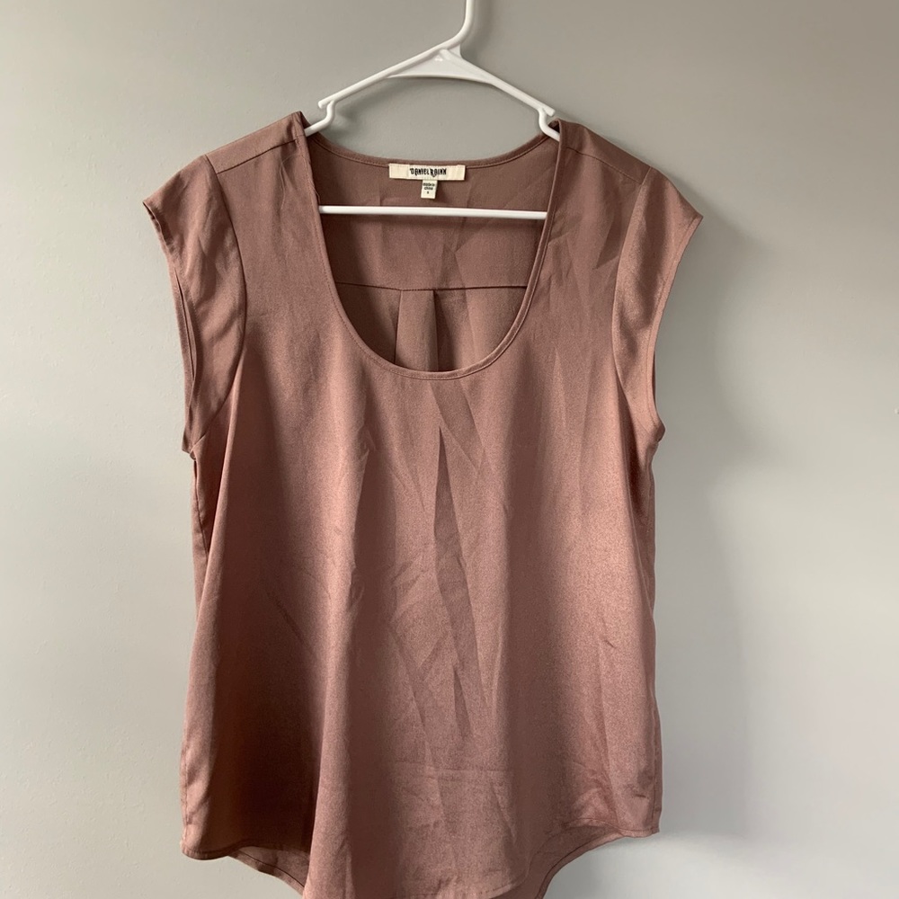 Women’s Daniel Rainn Top